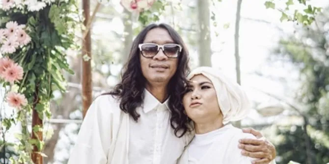 Menikah Dengan Aming, Evelyn Hamil Duluan?