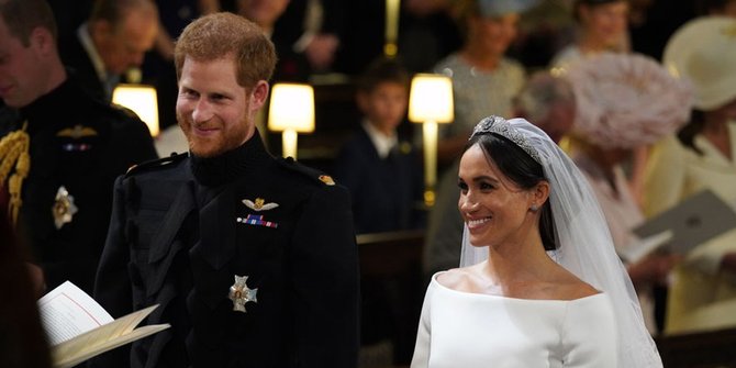 Menikah, Pangeran Harry dan Meghan Markle Sandang Gelar Duke and Duchess of Sussex