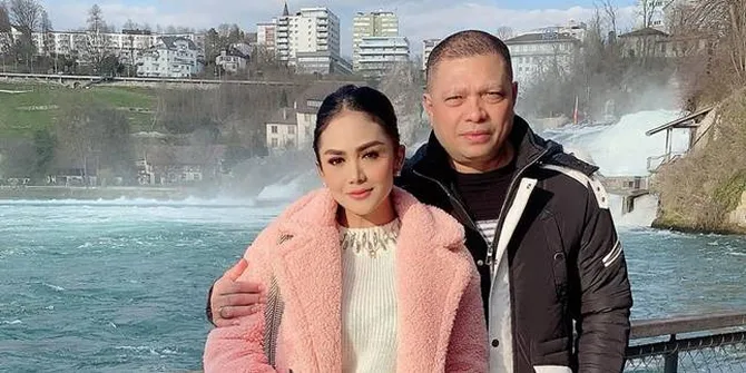 Merasa Sudah Sama-sama Bahagia, Krisdayanti: Nggak 'Fair' Kalau Kita Mengungkit-ungkit Masa Lalu