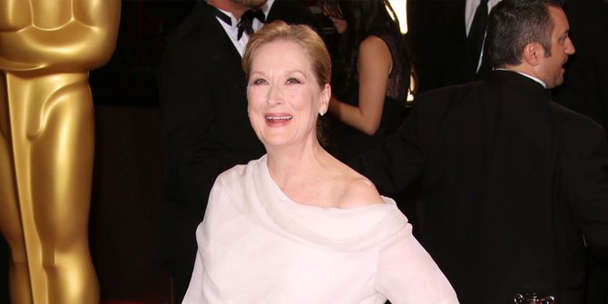 Meryl Streep Bertransformasi Sebagai Penyihir di 'INTO THE WOODS'