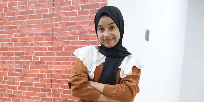 Mila Ungkap Hubungannya Dengan Valen Dangdut Academy 7