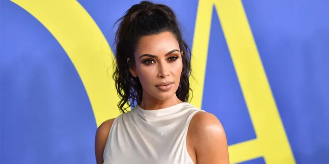 Miliaran, Ini Harga Endorsement Untuk 1 Foto Instagram Kim Kardashian