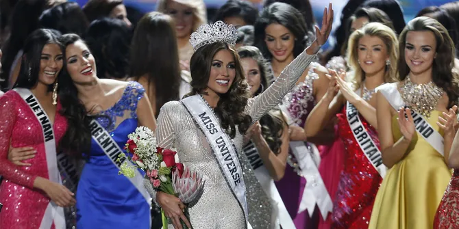 Miss Universe 2013 Bakal Rayakan Valentine di Indonesia