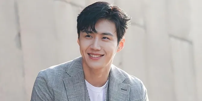 Nama Kim Seon Ho Terseret Rumor, Agensi Akhirnya Buka Suara - Minta Waktu Selidiki Kasus
