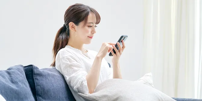 Ngabuburit Asyik Bermodal Smartphone, dari Streaming Film sampai Rebutan Promo Belanja Online