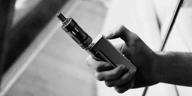Ngeri, Rokok Elektrik Meledak Tiba-Tiba di Mulut Pria Ini ...