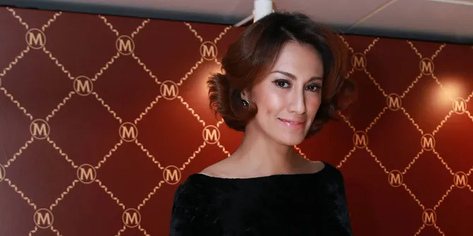 Nggak Cuma Cantik, Davina Veronica Ternyata Juga Pecinta Binatang