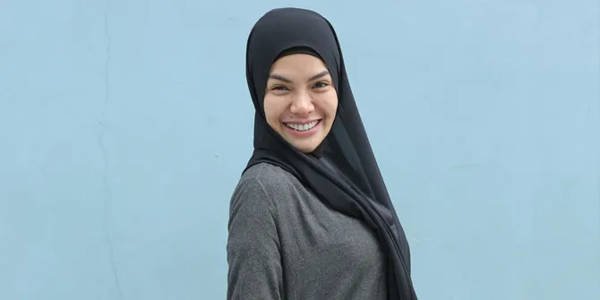 Nikita Mirzani Akhirnya Akui Dirinya Sedang Hamil Anak Dipo Latief?