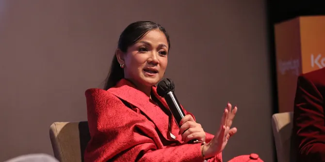 Nirina Zubir Takjub Syuting di Times Square Dikawal Polisi New York, Berasa Artis Internasional