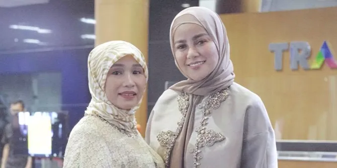 Olla Ramlan Bocorkan Rahasia Wajah Cantiknya
