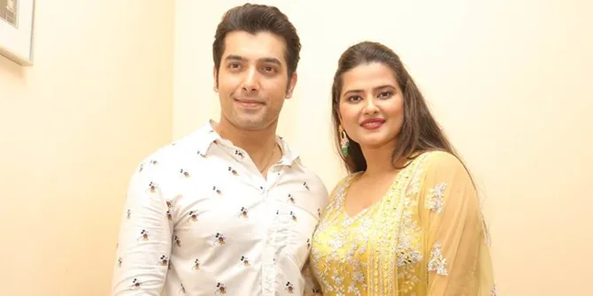 Orang Indonesia Penuh Cinta, Sharad Malhotra dan Kratika Sengar Ingin Balik Lagi ke Tanah Air