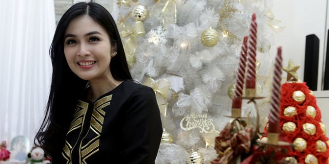Pacar Lebih Muda 2 Tahun, Sandra Dewi Sering Dibuat Klepek ...