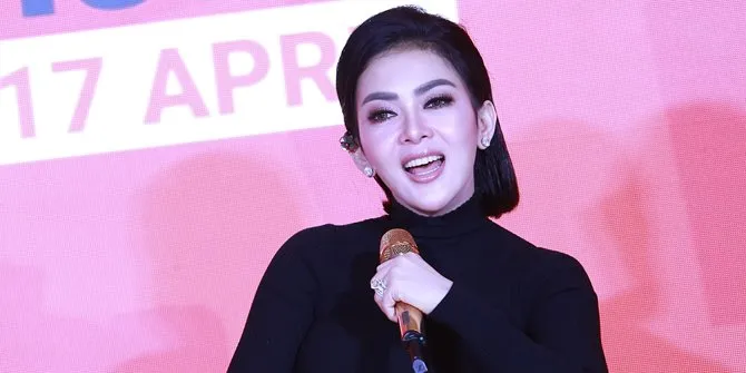 Pajang Foto Lawas, Syahrini Mengaku Kangen Dengan Rambut Panjangnya