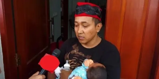 Peci yang Sering Dipakai Teddy Suami Lina Dianggap Punya Kekuatan Ilmu Hitam, Ditawar Sampai Rp 100 Juta