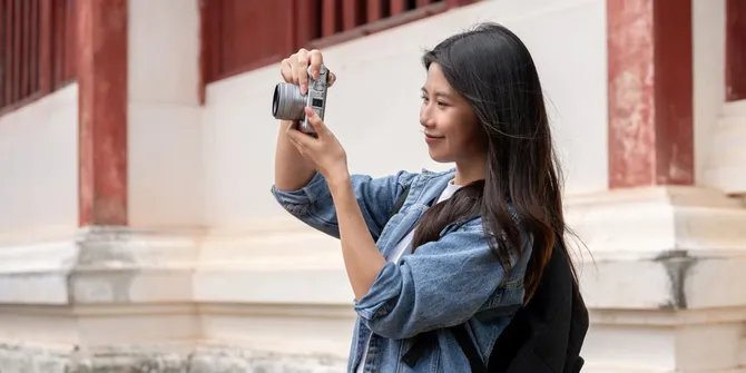 Pengin Solo Traveling Tapi Bingung Mau ke Mana? Siapkan Mie Sedaap Cup dan Kunjungi Destinasi Indah di Indonesia Ini!