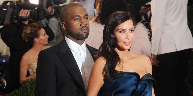Penuh Haru, Kejutan Manis Dari Kanye West Untuk Kim Kardashian
