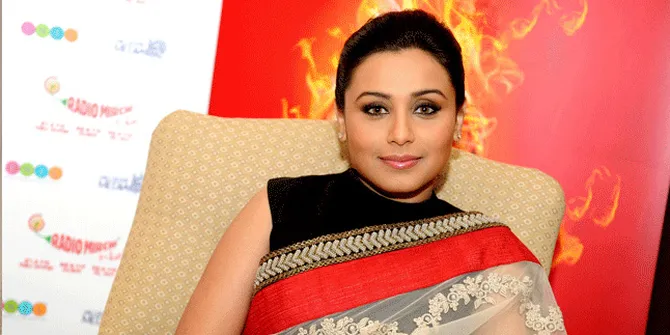 Perdana! Rani Mukherjee Foto Bareng Sang Suami, Aditya Chopra