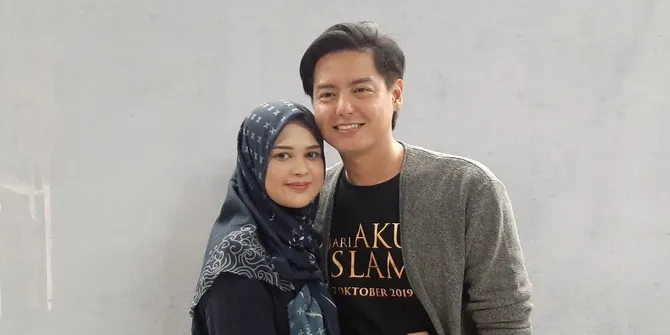 Pertama Adu Akting di Film Sama, Cut Meyriska dan Roger Danuarta Sempat Nolak