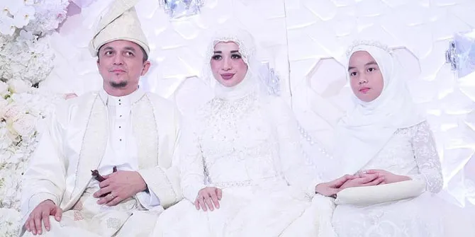 Pesan Manis Mantan Istri Atas Pernikahan Engku Emran - Laudya Cynthia Bella