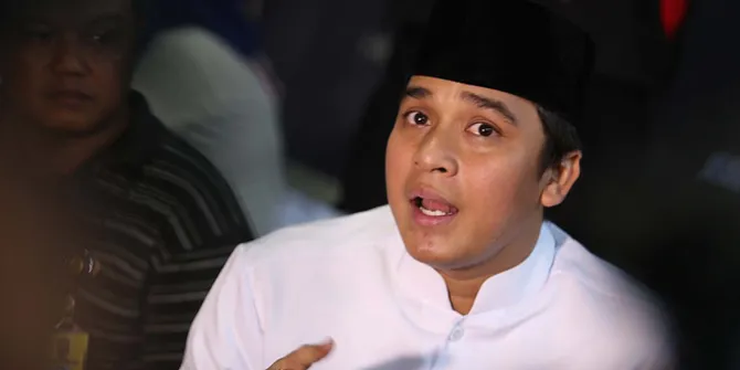 Pose Belum Mandi, Billy Syahputra Dibilang Sosok Suami Idaman