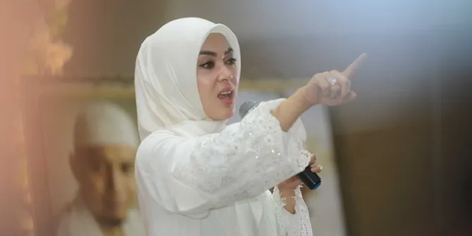 Posting Instastory Lagi Ngaji, Syahrini Banjir Cibiran Netizen