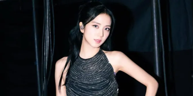 Potret Gaya Selfie Jisoo BLACKPINK Ini Selalu Memukau dari Berbagai Sisi