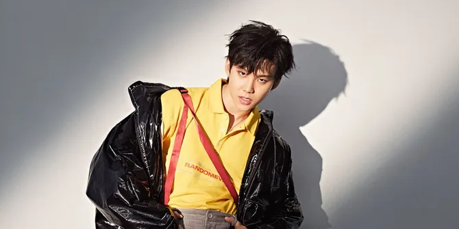 Profil Zhou Yan Chen, Penyanyi dan Aktor China yang Populer dengan Drama dan Variety Show