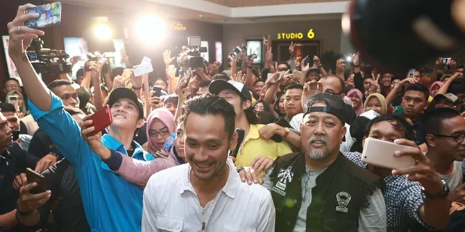 Promo 'WARKOP DKI REBORN' di Solo, Tora Sudiro Disambut Paling Meriah