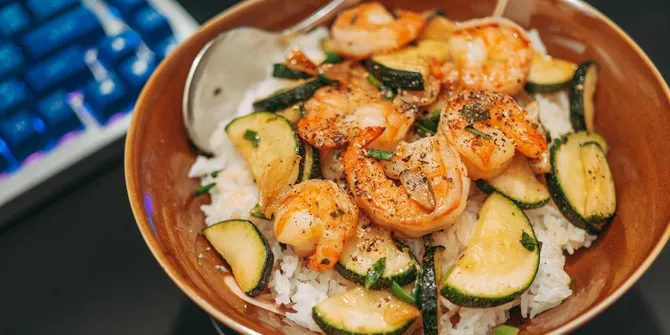 Puasa Sehat! 7 Resep Menu Sahur untuk Diet Ala Rumahan yang Rendah Kalori