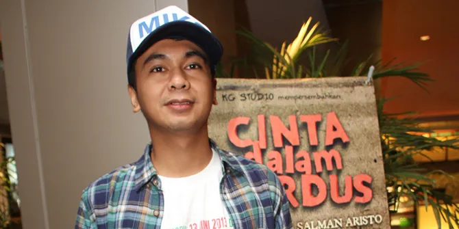 Raditya Dika Belajar ke Luar Negeri Guna Perdalam Ilmu 