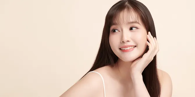 Rahasia Kulit Dewy dan Kenyal dengan Teknik Skin Flooding, Biar Kulit Tetap Hydrated All Day