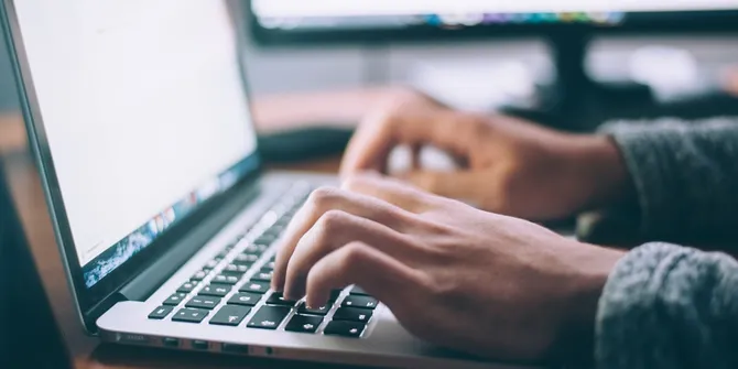 Rahasia Membersihkan Laptop dengan Aman dan Efektif: Jangan Asal, Simak Tipsnya!