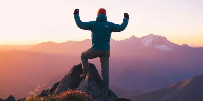 Rekomendasi Drama Korea Tentang Pendaki Gunung Penuh Semangat yang Wajib Ditonton