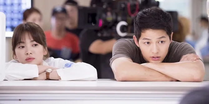 Reuni Lagi, Song Joong Ki-Song Hye Gyo Nyanyi Duet OST 'DOTS'