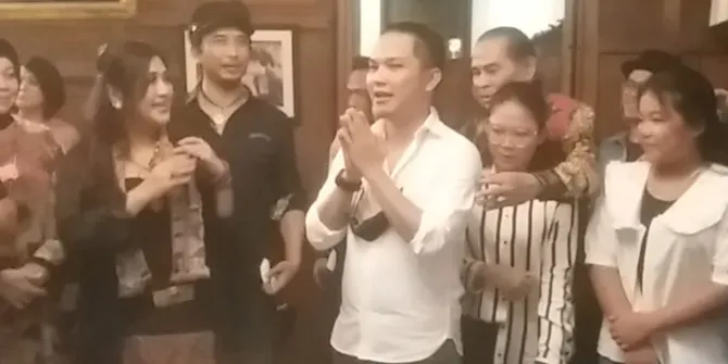 Rio Gebze Bakal Luncurkan Single, Piyu dan Paramitha Rusyadi Ucapkan Selamat