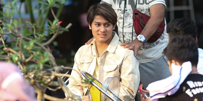 Rizky Billar Disebut Jual Diri ke Tante dan Waria - Karirnya Akan Tamat, Begini Reaksi Ayah Angkat