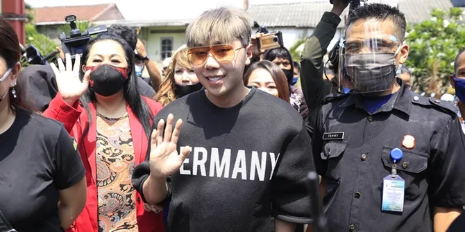 Roy Kiyoshi Akui Sudah Putus Dari Mantan Istri Aming, Menyesal Sesumbar Ingin Menikah