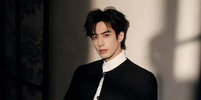 Rumor Liar Beredar, Zhao Lusi dan Song Weilong Bakal Dipasangkan di Project Drama Terbaru