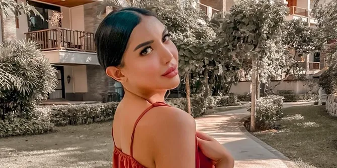 Sahabat Kaget Millen Cyrus Minum Alkohol dan Hisap Sabu, Biasanya Minum Teh di Club