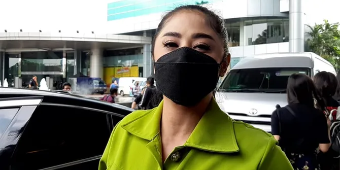 Saipul Jamil Dikabarkan Bebas Tahun Ini, Dewi Perssik Berencana Bikin Sesuatu