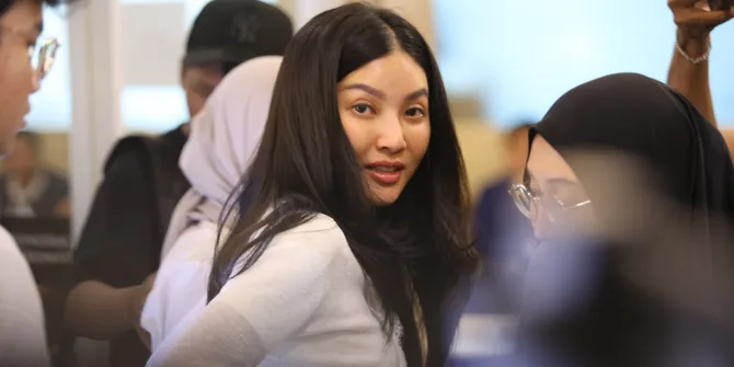 Sarwendah Enggan Komentar Soal Akun TikTok yang Menyerang Anaknya