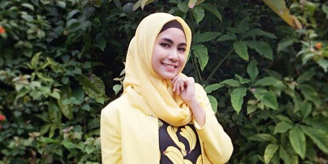 Sebelum Putuskan Berhijab, Anisa Rahma Salat Tahajud 