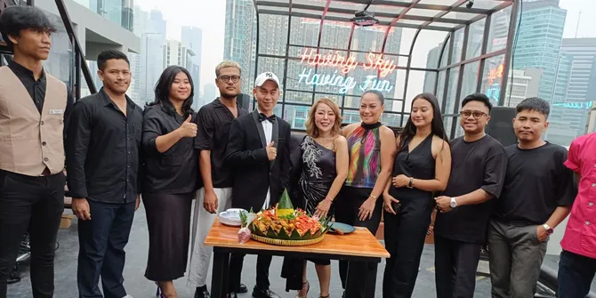 Sederhana, Jenny Cortez Ternyata Doyan Nongkrong Untuk Quality Time dengan Suami