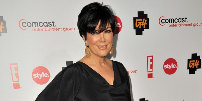 Sempat Rujuk, Akhirnya Kris Jenner Gugat Cerai Suami - KapanLagi.com