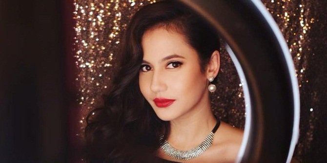 Seorang Ojek Online Bagi Kisah Dapat Pelanggan Pevita Pearce, Bagai Bertemu Bidadari