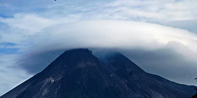87 Gambar Awan Diatas Gunung Paling Bagus 87 Gambar Awan Diatas Gunung Paling Bagus