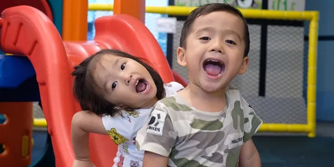 Serunya Thalia Putri Onsu Saat Hangout Bareng Devon Putra