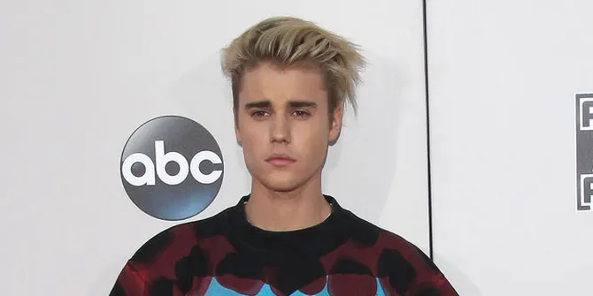Setelah Gambar Elang & Beruang, Justin Bieber Tambah Tato Lagi