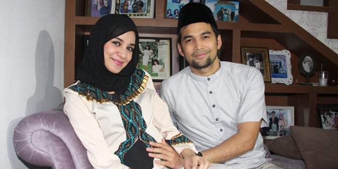 Shireen Sungkar Minta Eyang Habibie Doakan Bayinya Lahir 