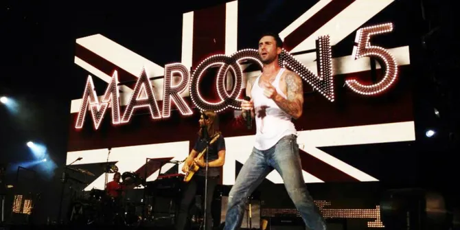 Siap Menghabiskan One More Night Bersama Adam Levine?